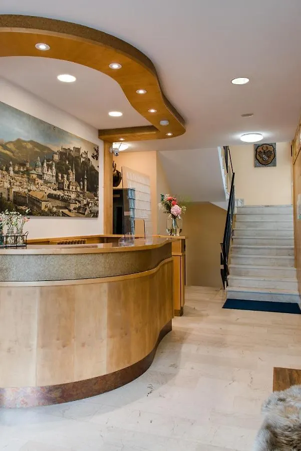 Hotel Drei Kreuz Salzburg 3*,
