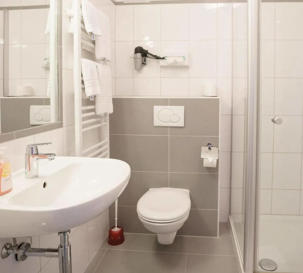 Hotel Drei Kreuz Salzburg 3*,  Österreich